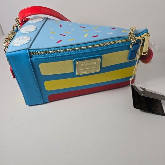 Loungefly Handbags - Loungefly disney Princess snow whites cake crossbody Snow White Chain Strap nwt
